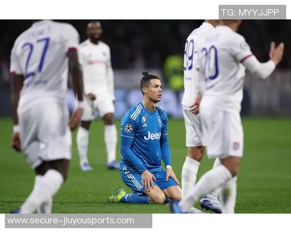 C罗与梅西头球技术大比拼谁才是真正的空中霸主